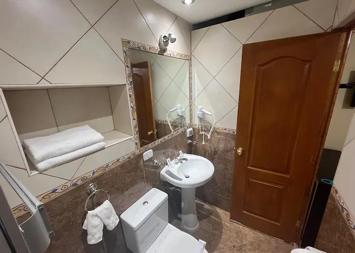 Casa Rojas *